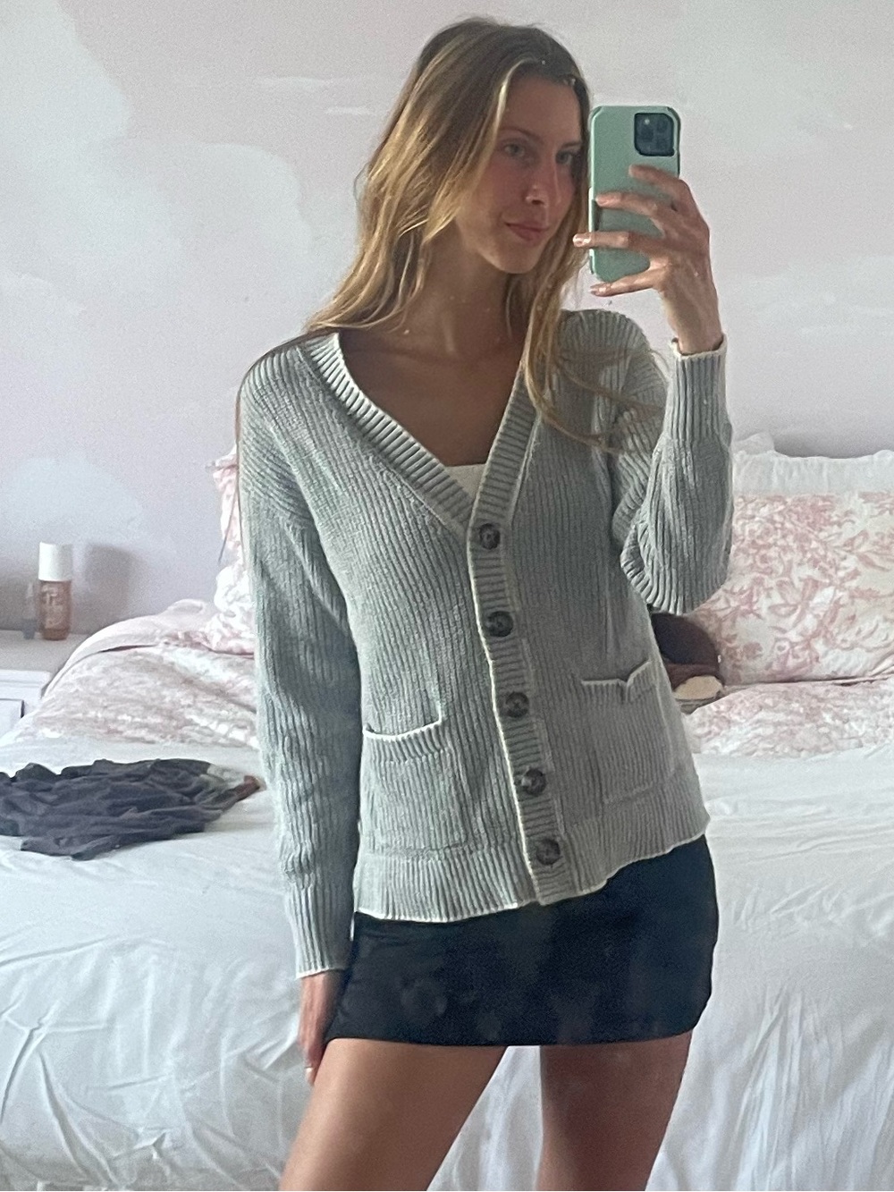 Old Navy Light Gray Ribbed V-Neck Cardigan